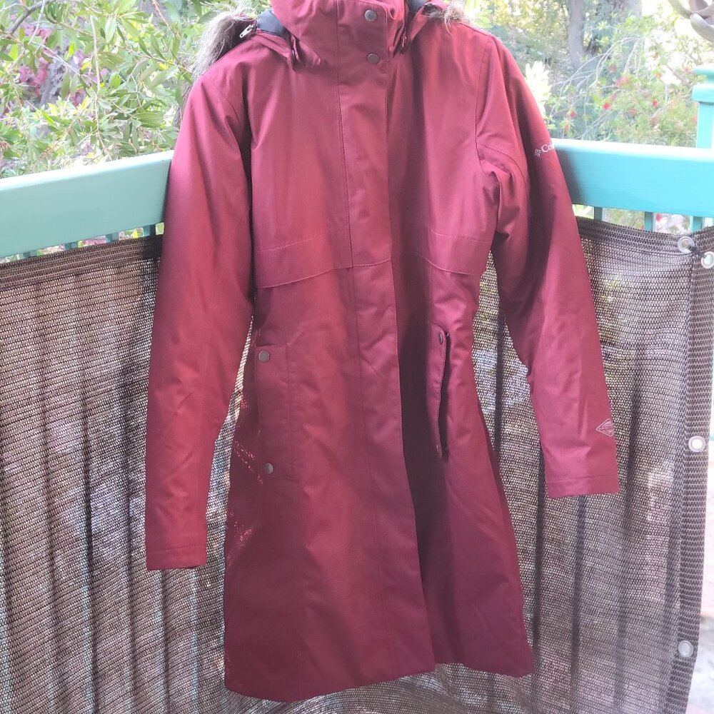 Columbia apres plum size small